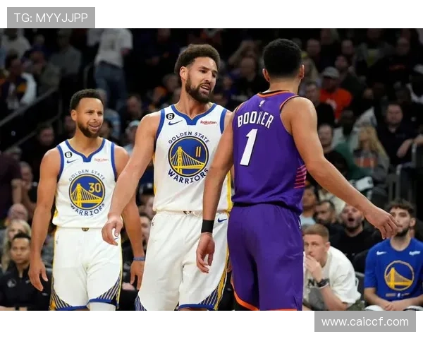 克莱汤普森状态回暖四冠分卫再现神勇下半场三分雨连中六记